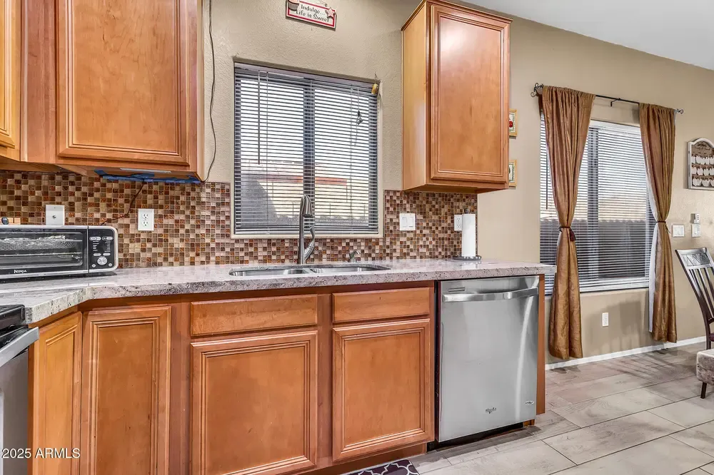 8440 E EDGEWOOD Avenue, Mesa, AZ 85208